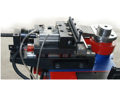 CNC型二轴自动弯管机（油压型